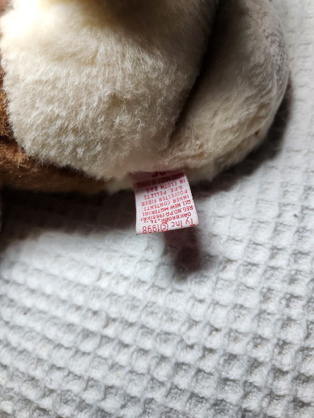 Ty Beanie Buddy Tracker the Basset Hound plush toy - Picture 12 of 15